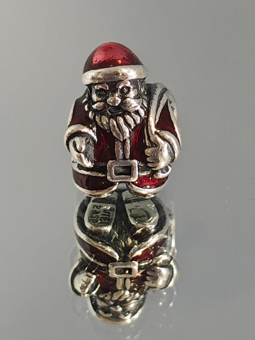Authentic Pandora Retired St. Nick Santa Claus Christmas Charm – 791231ENMX